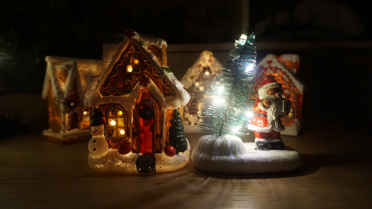 1. Mini Kerstdorp Peck