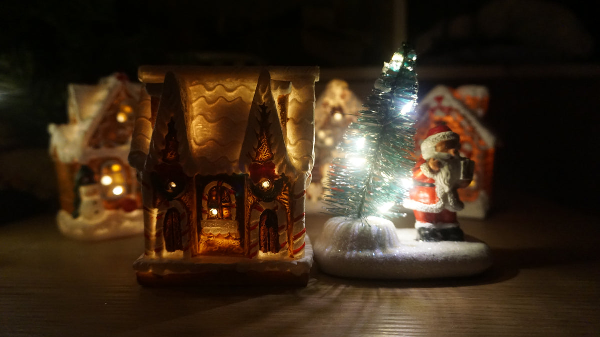 1. Mini Kerstdorp Peck