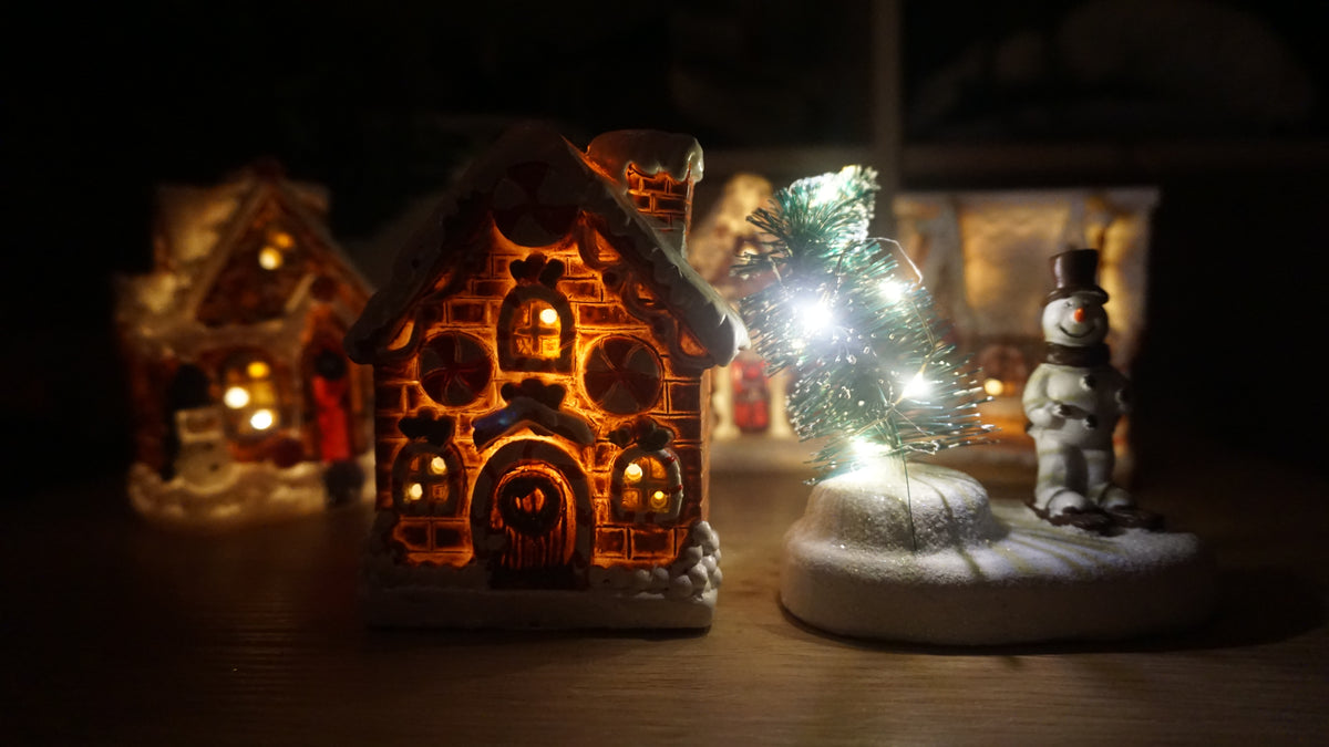 1. Mini Kerstdorp Peck