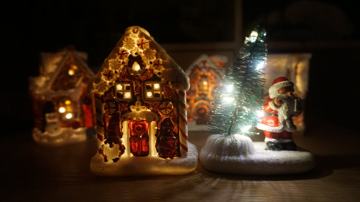1. Mini Kerstdorp Peck