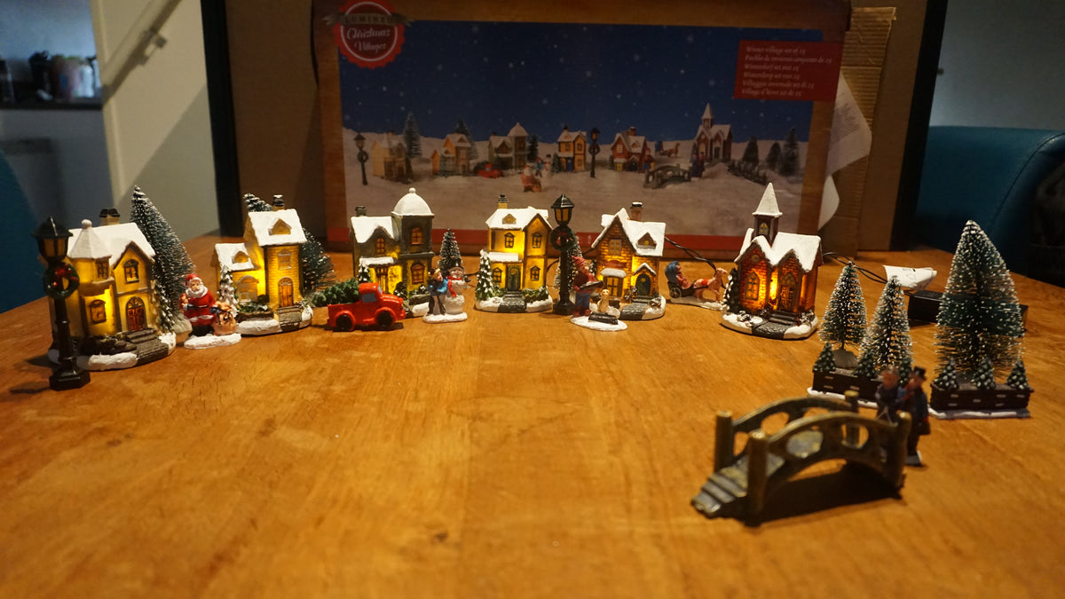 25 delig Kerstdorp met LED verlichting